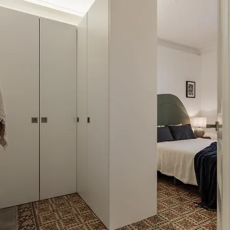 Levia - 3 Bedrooms And Balcony In Eixample Esquerra Daire