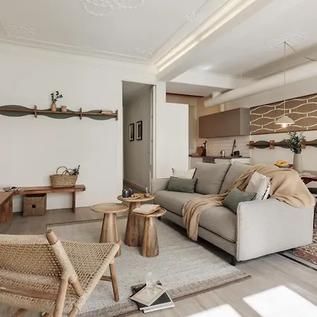Levia - 3 Bedrooms And Balcony In Eixample Esquerra Daire