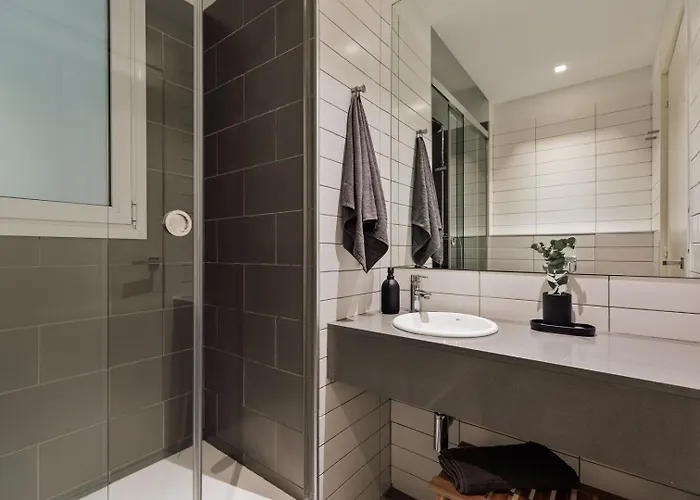 Levia - 3 Bedrooms And Balcony In Eixample Esquerra 公寓 *
