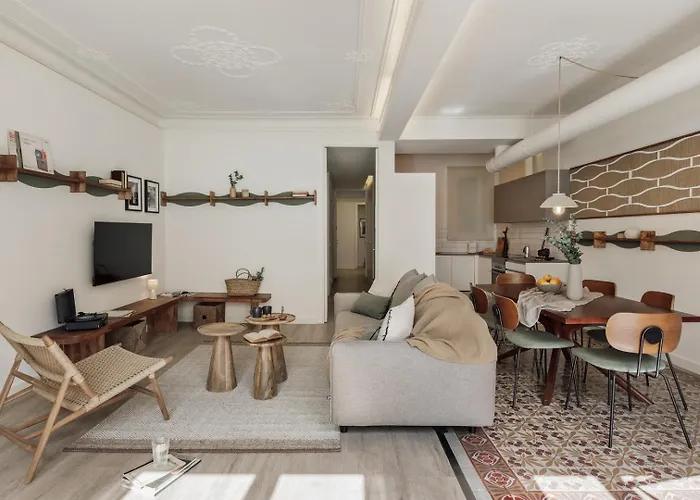 Levia - 3 Bedrooms And Balcony In Eixample Esquerra
